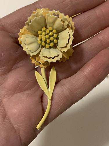 Vintage Lot Of 3 Vintage Flower Brooches Pins Yellow Enamel Statement Unbranded - Picture 4 of 11