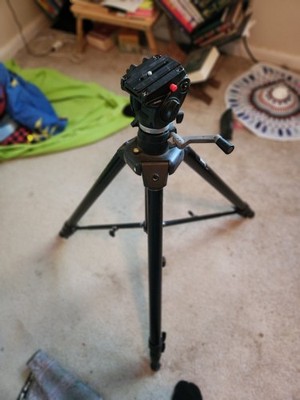 BOGEN MANFROTTO PRO TRIPOD 3236 WITH 701hdv Head