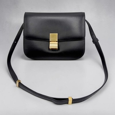Celine Classic Box Medium Shoulder Crossbody Bag Black Leather HF9294