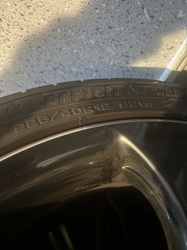 Sommerreifen 18 Zoll auf VW Detroit Alufelgen (original) Golf 5, top Zustand! - Bild 4 von 4