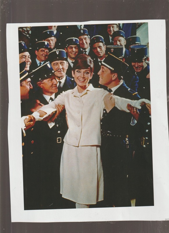 8X10-COLOR & B&W-BOOK/MAG/PAPER PHOTO OF-AUDREY HEPBURN