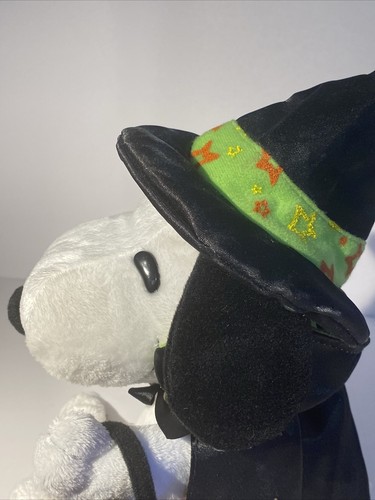 Snoopy Halloween Witch Musical Plush Plays Peanuts Theme Song 2009, 10" - Picture 5 of 16