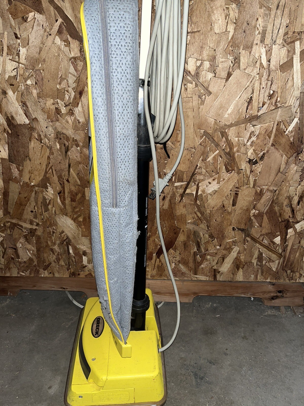 Oreck XL2 Ultra Celoc HypoAllergenic Plus Bagged Vacuum Cleaner