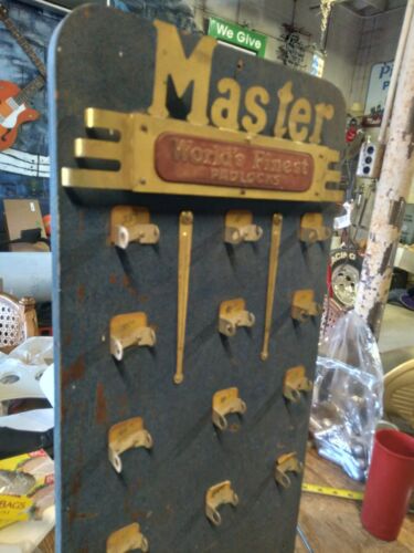 VINTAGE-RARE MASTER LOCK STORE DISPLAY BOARD--AWESOME PATINA--GOOD COLOR - Picture 2 of 6