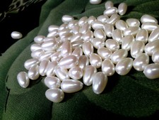 VTG 150 WHITE SMALL DELICATE PEARL DROP ACRYLIC BEADS 5X8mm JAPAN 122518h