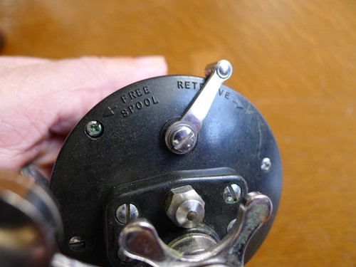 Mulinello da Pesca a Vento Vintage Penn n.9 Livello Nero DB - Foto 7 di 15