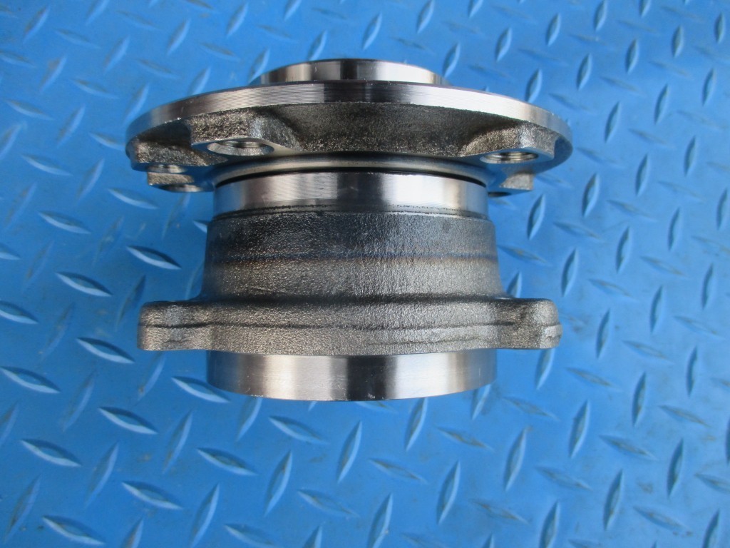 Maserati Ghibli Quattroporte rear wheel hub bearing #5173