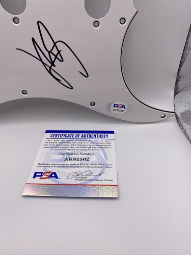 RARE KATY PERRY SIGNED GUITAR PICK GUARD PSA COA AUTO FEELS ROAR BIEBER - Picture 2 of 2