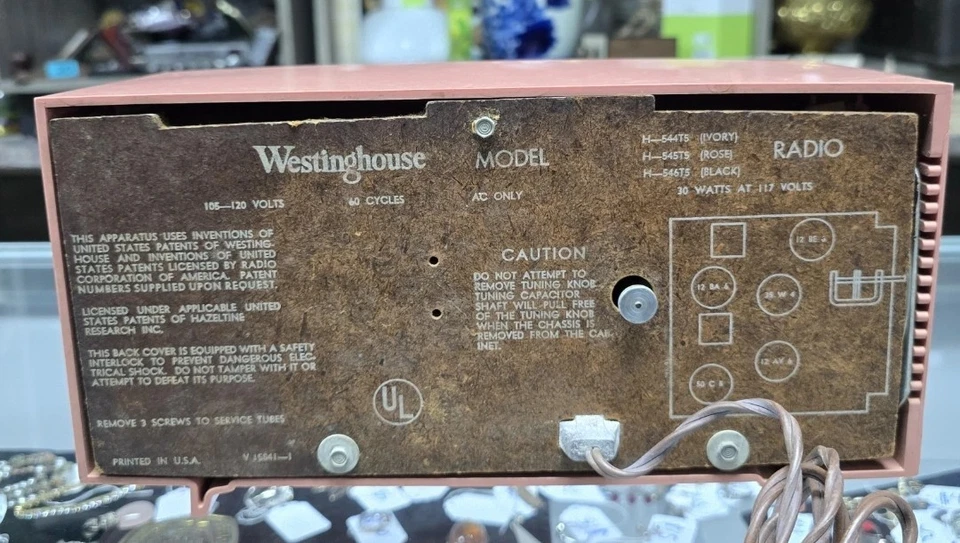 Rádio relógio AM tubo vintage Westinghouse modelo 671T5 rosa 1959 arte MCM - Imagem 3 de 4