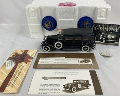 Franklin Mint 1:24 1930 Cadillac V-16 Al Capone's Armored Sedan