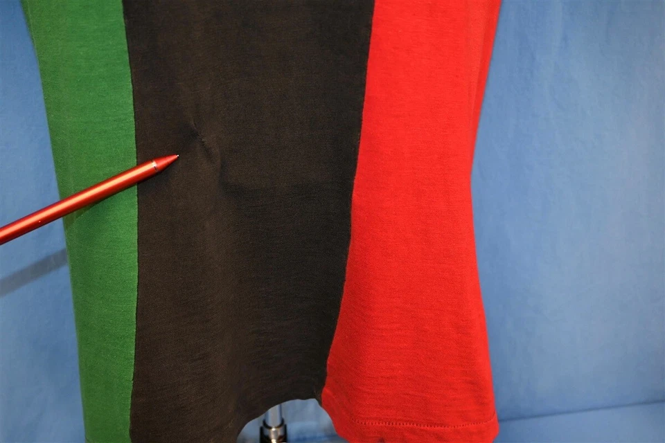 Camiseta De Colección Años 70 BANDERA NACIONALISTA NEGRA BARRA AZUL CAMPEÓN VERDE NEGRO ROJO PEQUEÑA S Foto 4 de 4