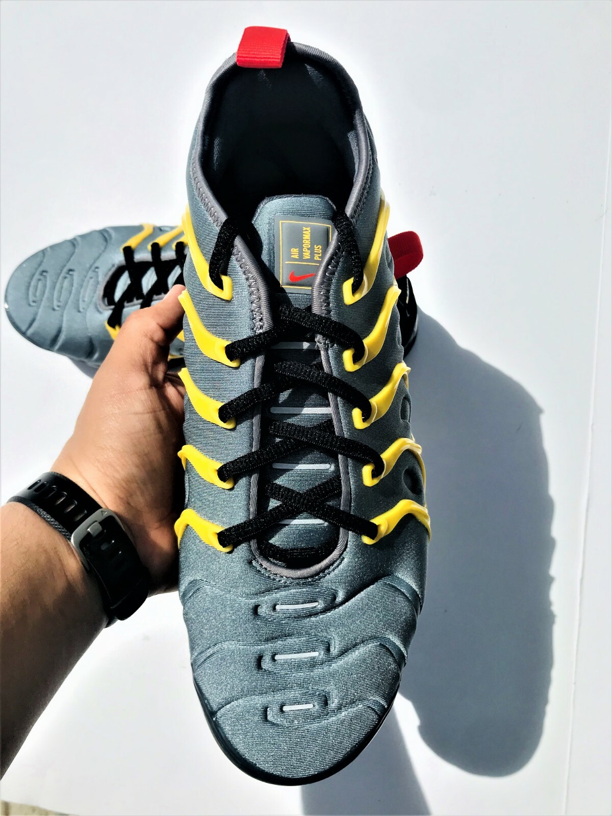 nike air vapormax plus cool grey team orange