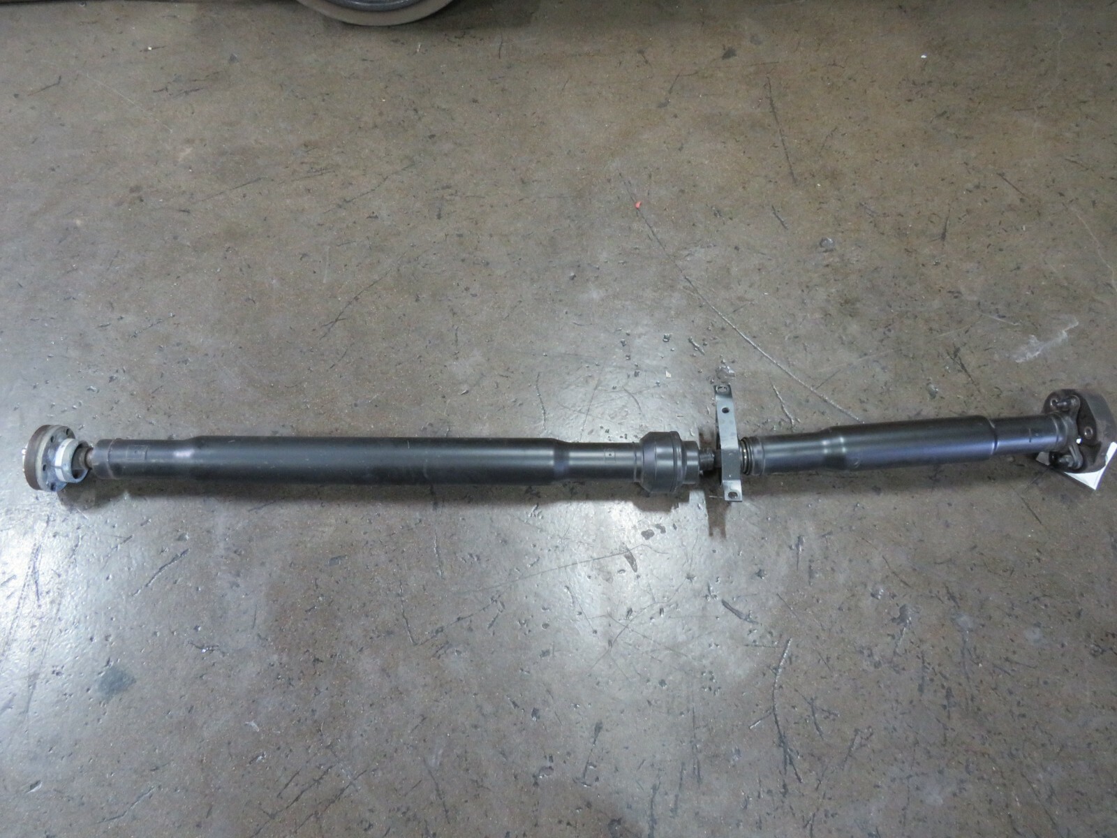 Maserati Quattroporte, Rear Drive Shaft, Used, P/N 670008543