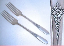 COMMUNITY TUDOR FANTASY ONEIDA DINNER FORKS 1941 '2' qty available