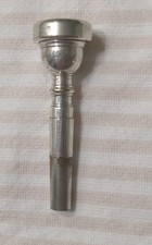 Used Vincent Bach 5c trumpet mouthpiece, 16.25 mm, medium cup depth