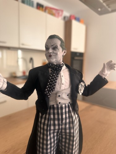 Hot Toys The Joker DX Version - Imagen 4 de 5