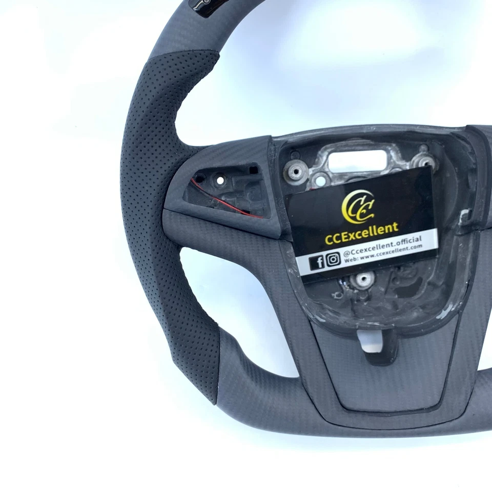 Volante de fibra de carbono real para Chevrolet Camaro Malibu 2012-2015 Foto 4 de 4