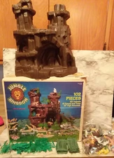 Vntg Tim Mee Toy JUNGLE PLAYSET - Zoo Safari Animals, Mountain, Trees & Fencing