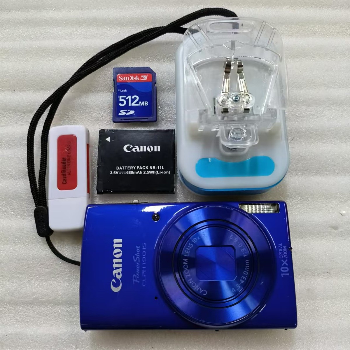 Canon PowerShot ELPH 190 IS Digital Camera 20MP Wi-Fi Great