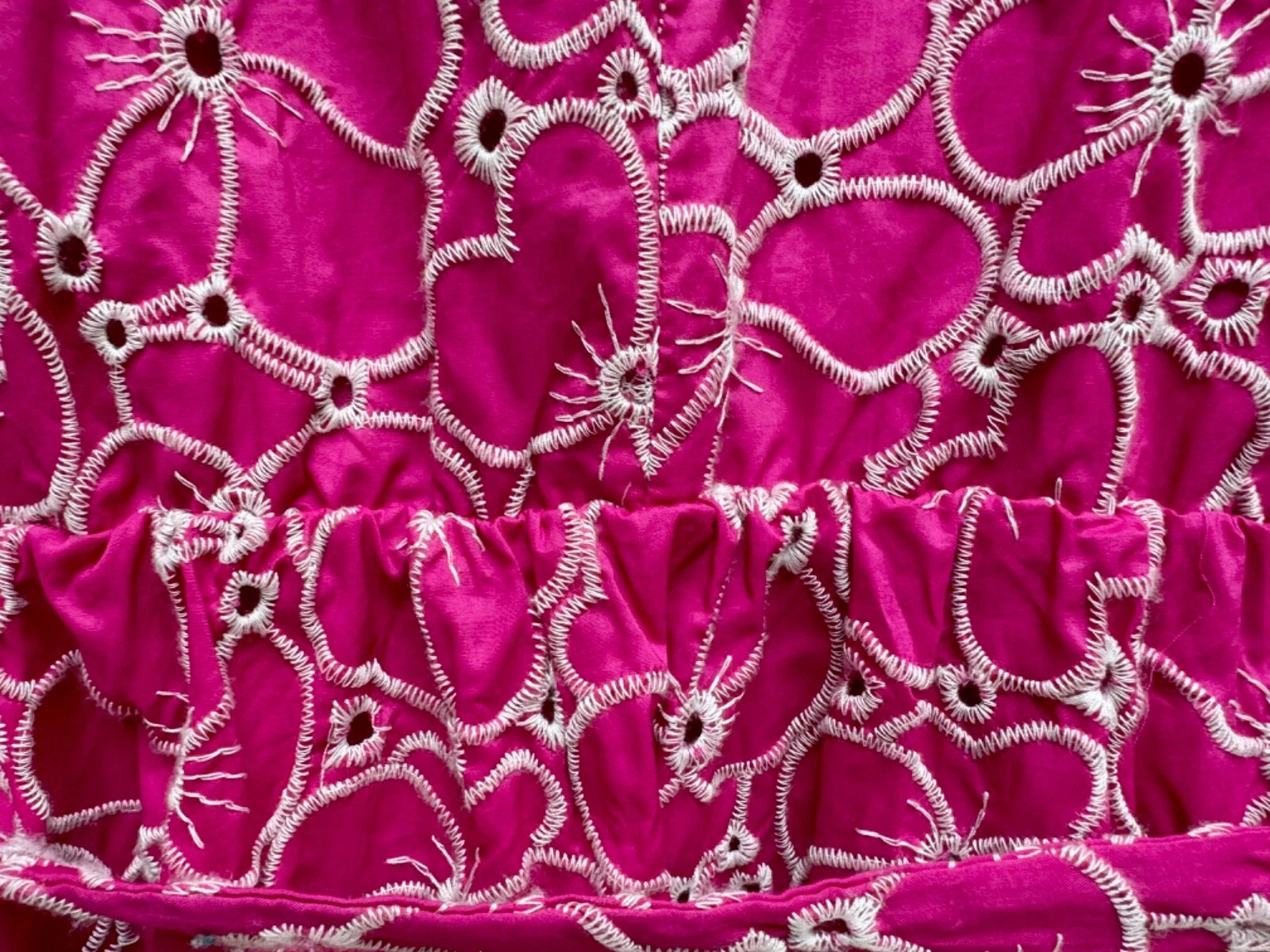 VETEMENTS Abito corto Draper James RSVP ricamato floreale mezza manica fucsia taglia XL