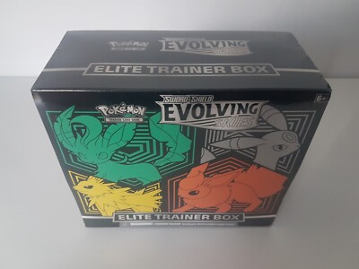 Pokémon TCG: Sword & Shield-Evolving Skies Elite Trainer Box for