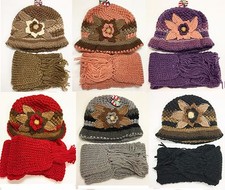 NEW 2 PC SET KNITTED HAT+LINING & SCARF, HAND MADE 3D FLOWER,CRYSTALS,FUR-630200