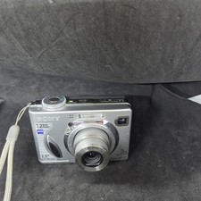 Sony Cyber-shot DSC-W7 7.2MP Digital Camera - Silver WORKING 1