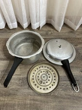 Mirro Matic Pressure Cooker 4qt Model 394M Plastic Handles No Jiggler Vintage