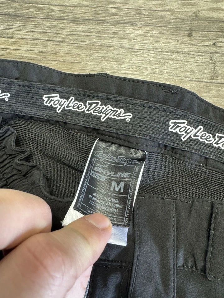Troy Lee Designs Skyline Black Cycling Mountain Bike Shorts Medium - Image 2 of 4