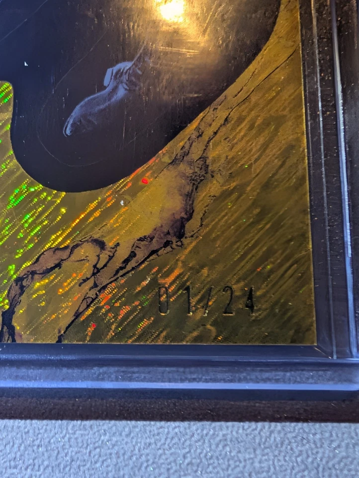 SSP BLACK WIDOW 🔥 2025 Topps Marvel Comic Book Heroes 1975 Gold /24 😳 RARE 😳 - Image 2 of 4