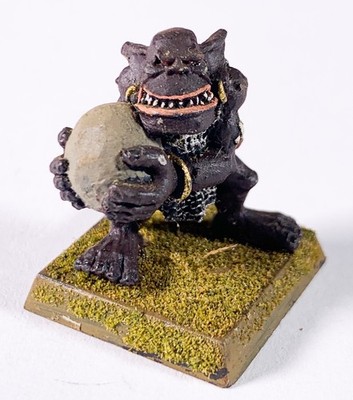 Citadel ORC1/8 Commander Orc Rock Lobber Vintage Warhammer Metal R50
