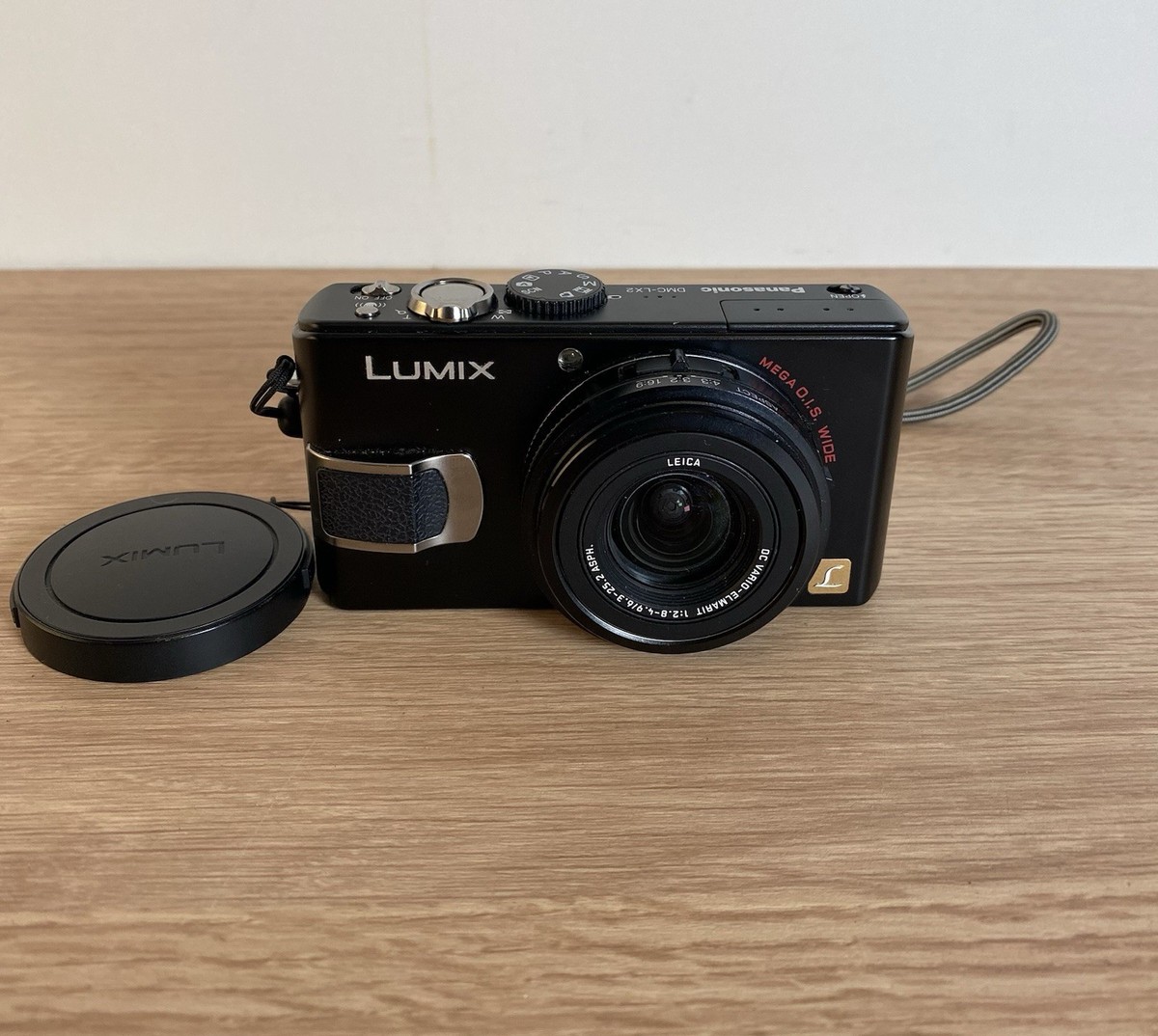 Panasonic LUMIX DMC-LX2 10.2MP Digital Camera 4x Optical Zoom