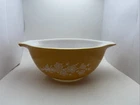 Pyrex Butterfly and Flower Gold / Yellow Cinderella Nesting Bowl ~ 1.5L  #442
