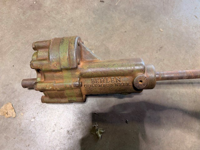 JOHN DEERE JD BEHLEN POWER STEERING UNIT IN GREAT SHAPE A B H G 60 70 630