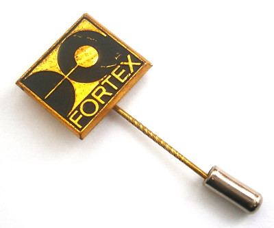 R646) Fortex logo vintage advertising tie lapel pin badge