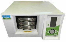 Perkin Elmer 1296-0050 TRINEST MICROPLATE INCUBATOR SHAKER.