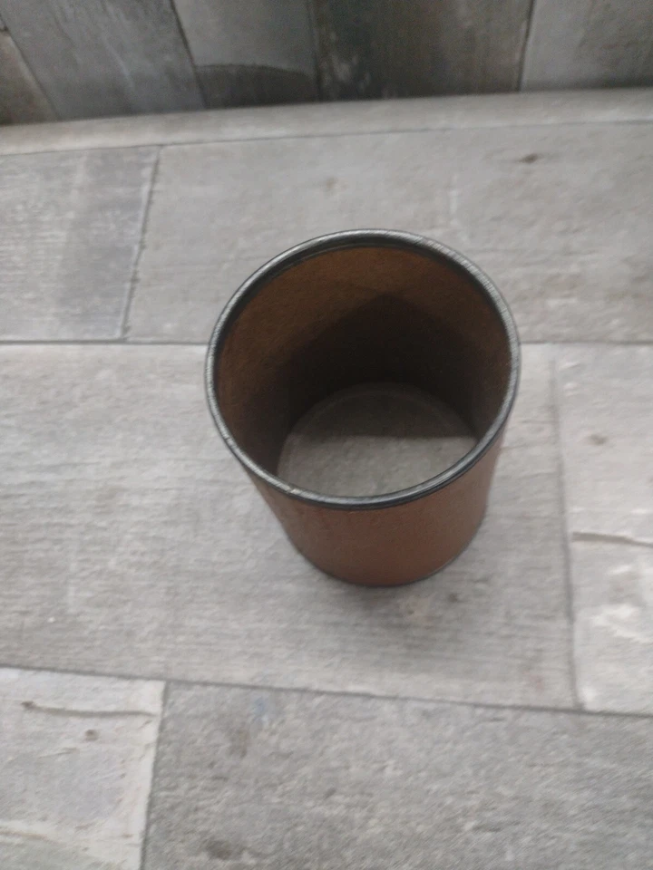 1967 Vintage Yahtzee Copo de Dados Apenas Substituição Peça de Jogo Shaker - Imagem 4 de 4