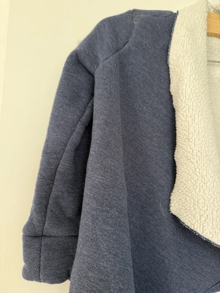 CÁRDIGAN/SUÉTER NIÑAS TALLA M (8) Azul, Súper Lindo y Cálido Foto 2 de 4