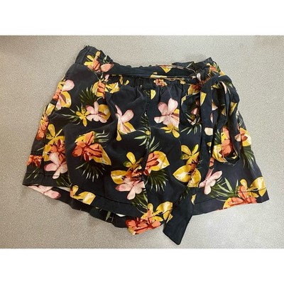 Time & Tru Womens Paperbag Waist Shorts Medium Tropical Floral Palm Pocket Tie