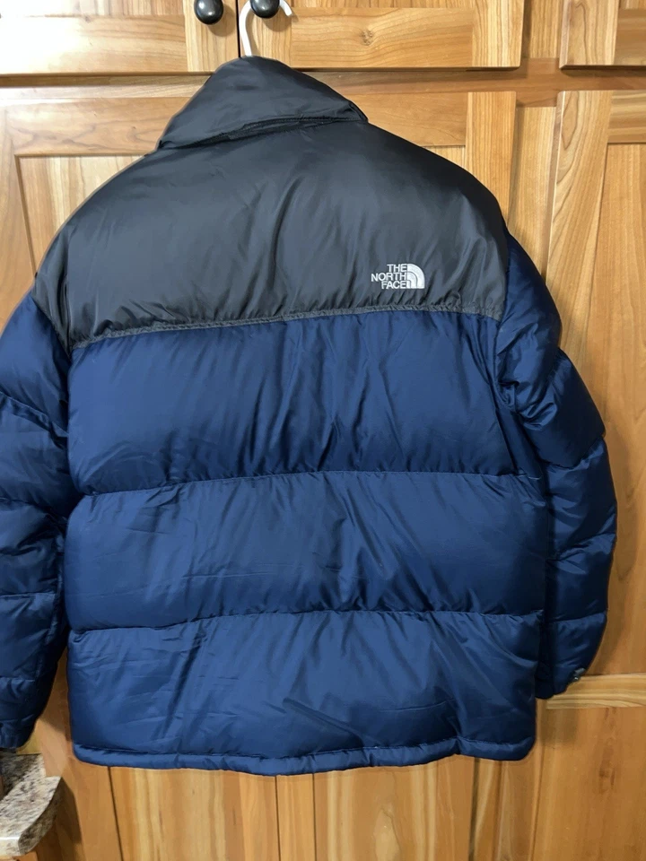 The North Face 700 Men’s Size Large Down Puffer Full Zip Jacket, Blue And Grey - Image 4 of 4