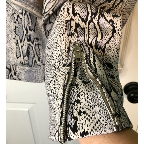 Fate Faux Snakeskin Moto Jacket Gray Ivory Black Very Soft Full Zip Size Small - Picture 7 of 9