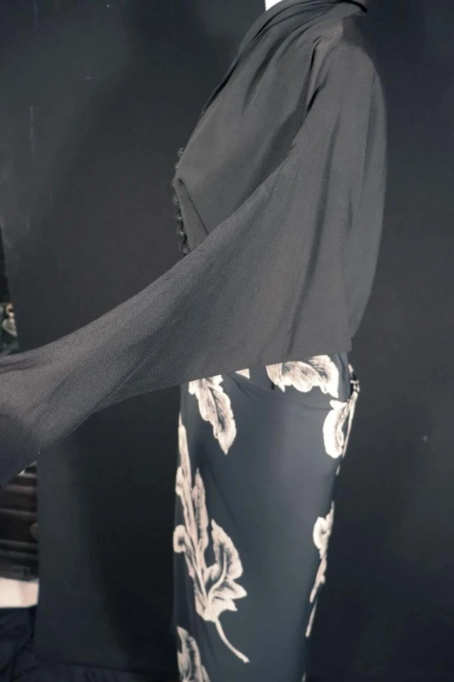 Rare Robe Longue En Rayonne Noire Florale Dorothy Lamour Années 1940 Taille 6 - Photo 3/4