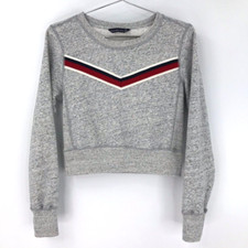 Abercrombie  Fitch Womens Cropped Sweatshirt Gray Red Heathered Scoop Neck XS