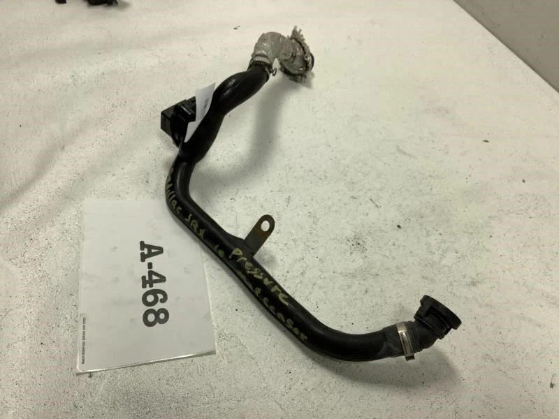 Cadillac SRX 2010 turbo intercooler tubo de manguera con colector mapa de presión absoluta Foto 2 de 4