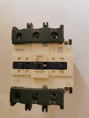Schneider Electric LC1D80 / LA4DA2U Schütz