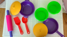 Little Tikes Vintage Pretend Play Fry Pan, Casserole, Lids, Bowls, Utensils