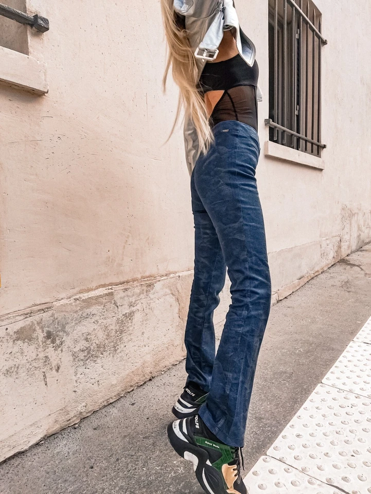 Pantalon bootcut Effet Cuir Python - Mango  Vintage (36) - Bleu Foncé  - Photo 4/4