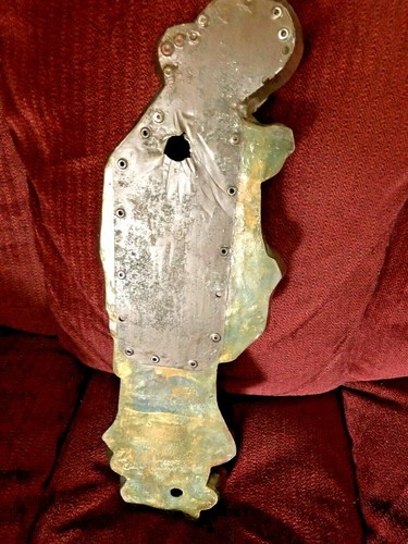 Old Bronze Madonna Mary w/Baby Jesus (holding globe) 15" Hanging Wall Sculpture - Picture 4 of 9