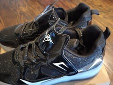 Big Kids Black Ainvlenan Light-Up Roller Sneakers Skate Shoes, EU Sz 41, W 8.5