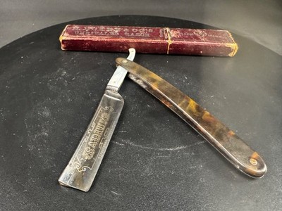 Vintage Clauss Straight Razor Fremont Ohio USA Amber Handle w Original Box